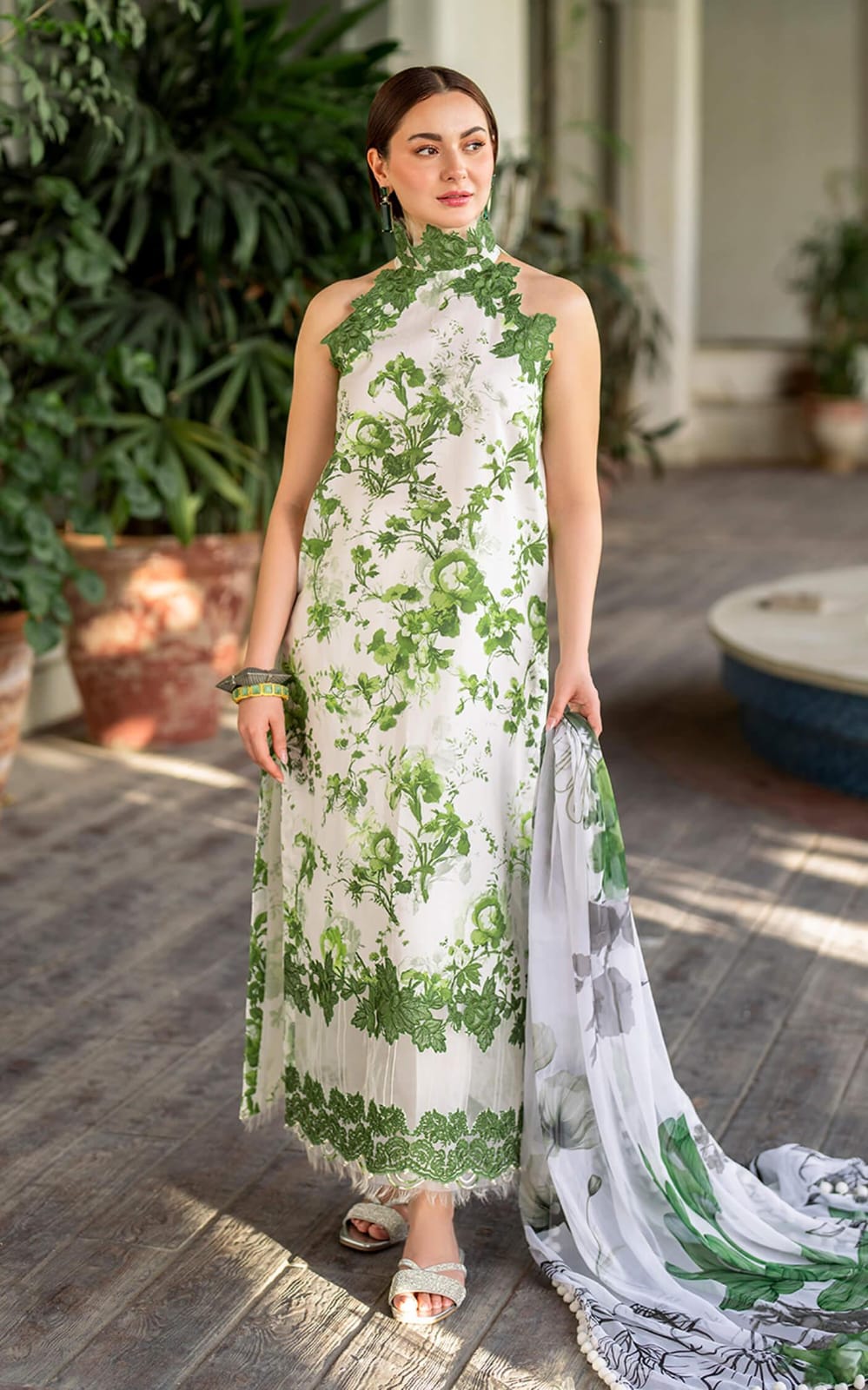 Iznik 3PC Printed Lawn Suits With Embroidered Patches | IPLSEP-0058