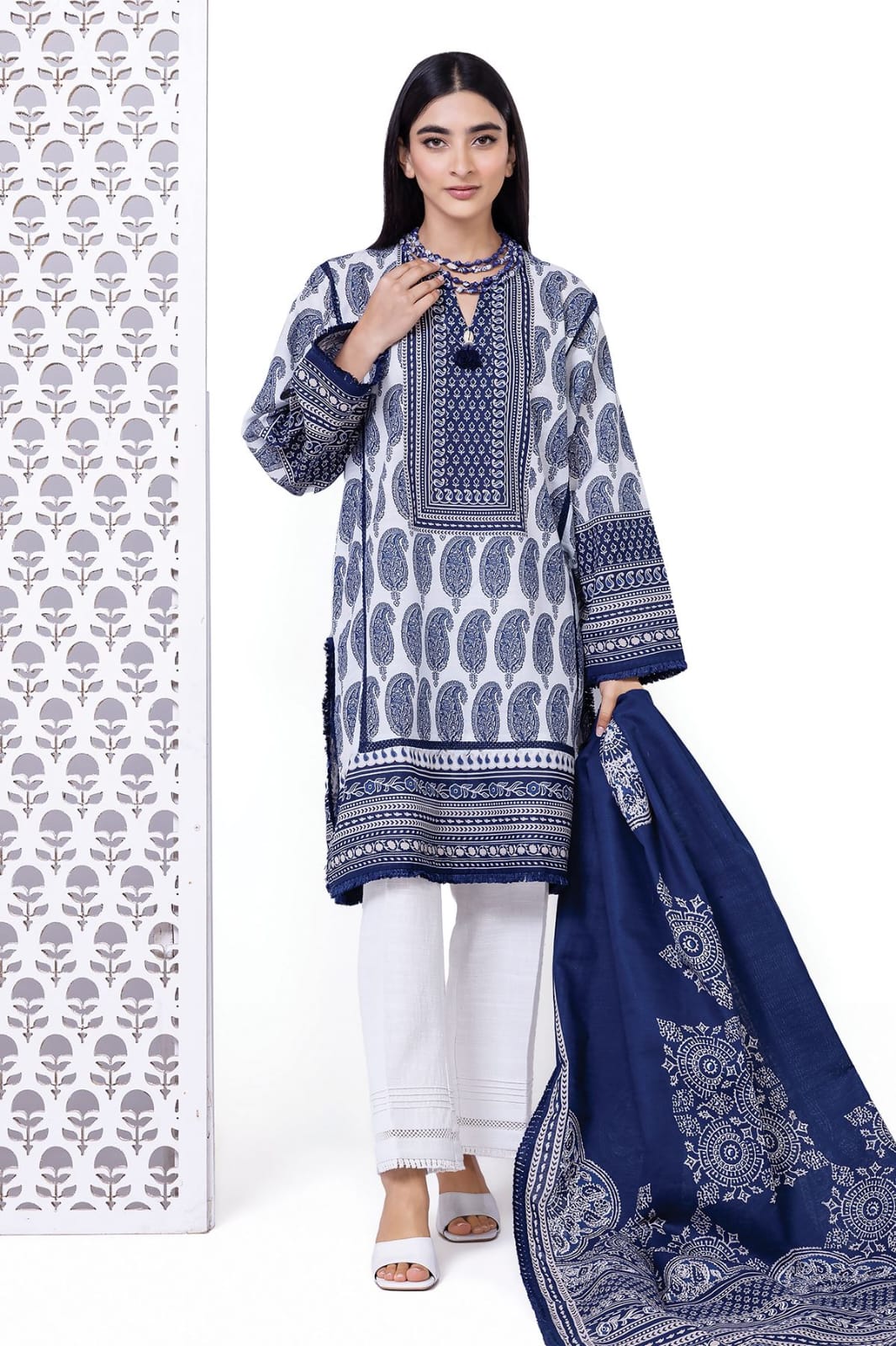 khaadi 3PC Printed Lawn Suit - 3209