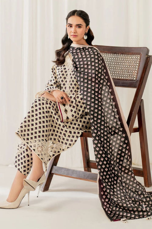 Baroque 3PC Linen Suit With Embroidered Patches | 87681