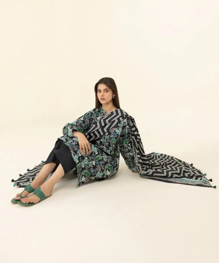 Sapphire 3PC Printed Khaddar Suit - ST-70610